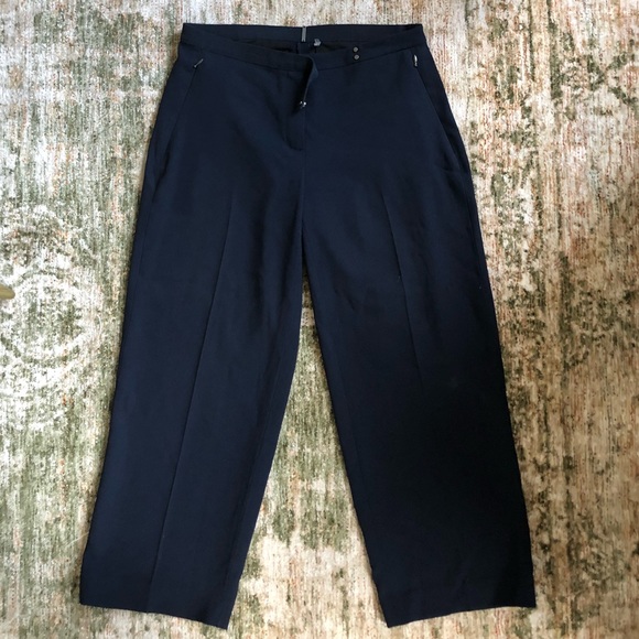 Elie Tahari Pants - Elie Tahari Navy Trousers Elie Tahari Pants - Elie Tahari Navy Trousers